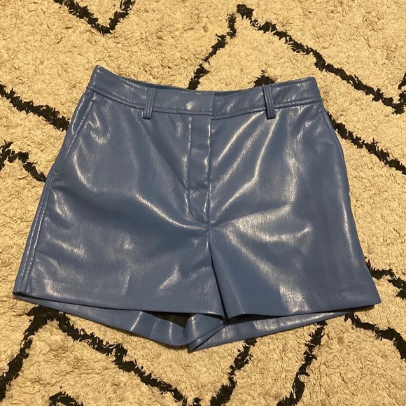 Babaton Agency 3" Short (Never worn) - Picture 1 of 3